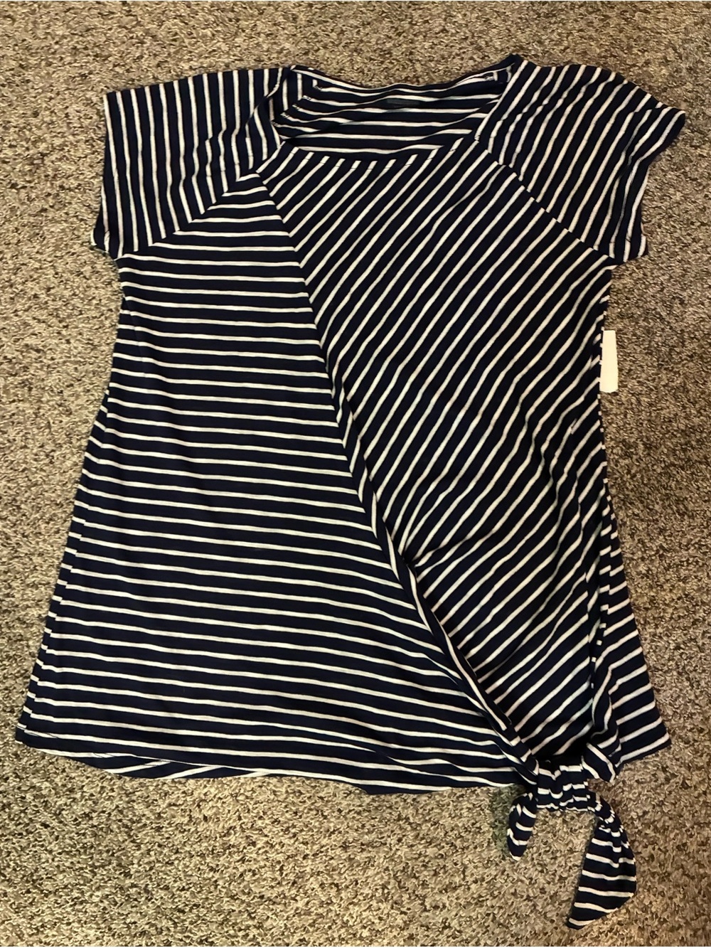 🎉 4/$25 NWT Navy & White Striped Tie-Front Short Sleeve Top